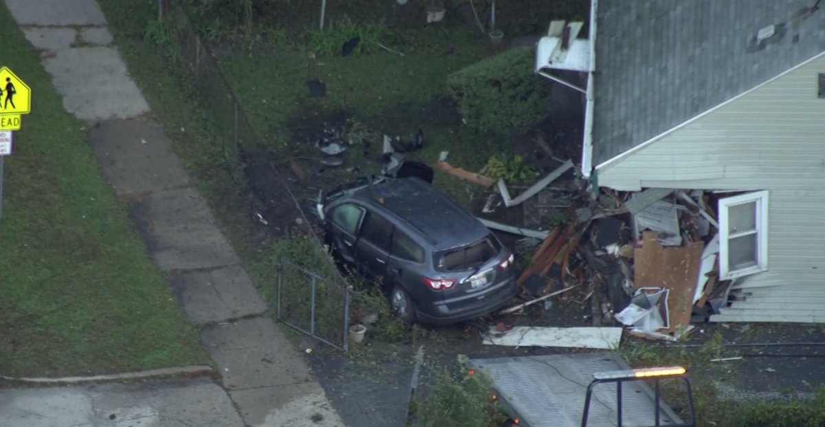 HARVEY- Car crashes into home on Dixie Hwy n of 159th. 