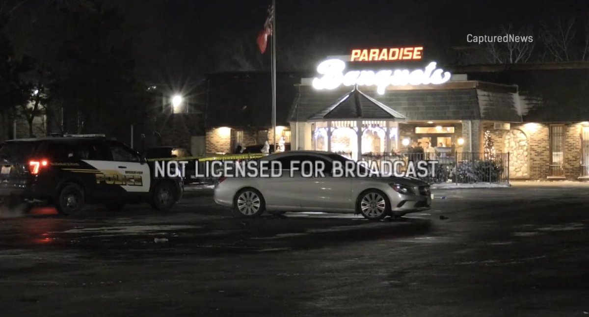 At approximately 9:30 pm, the Bridgeview Police and Fire Department responded to shots fired inside Paradise Banquets located at 9220 S Harlem Avenue. It was reported one person was shot and another was injured. Police are investigating. Now on @CapturedNews