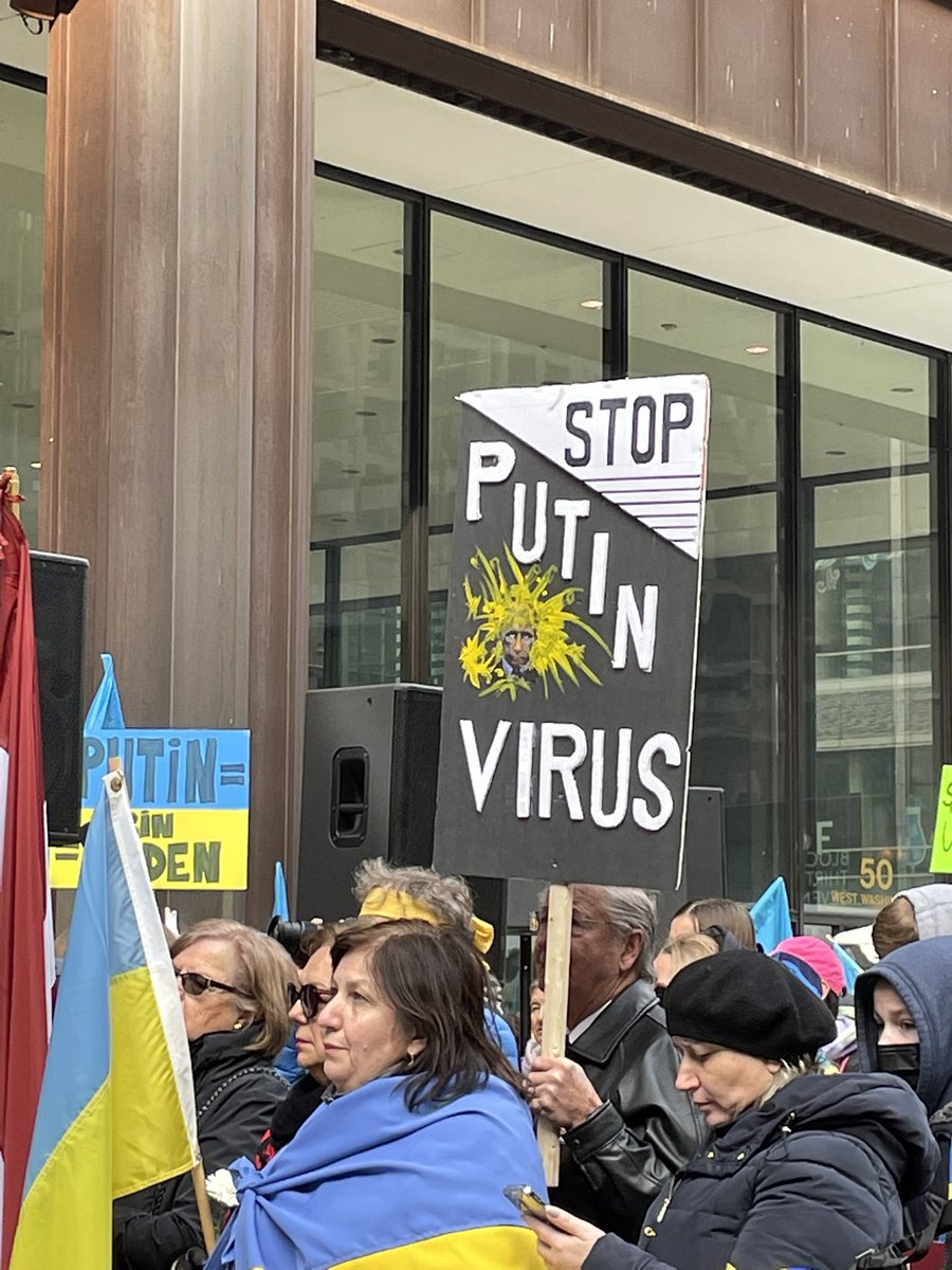 A remarkable showing at Daley Plaza. Generations of Ukranian Americans and supporters call to close Ukranian skies, boycott Russian oil, and to support the Ukranian people