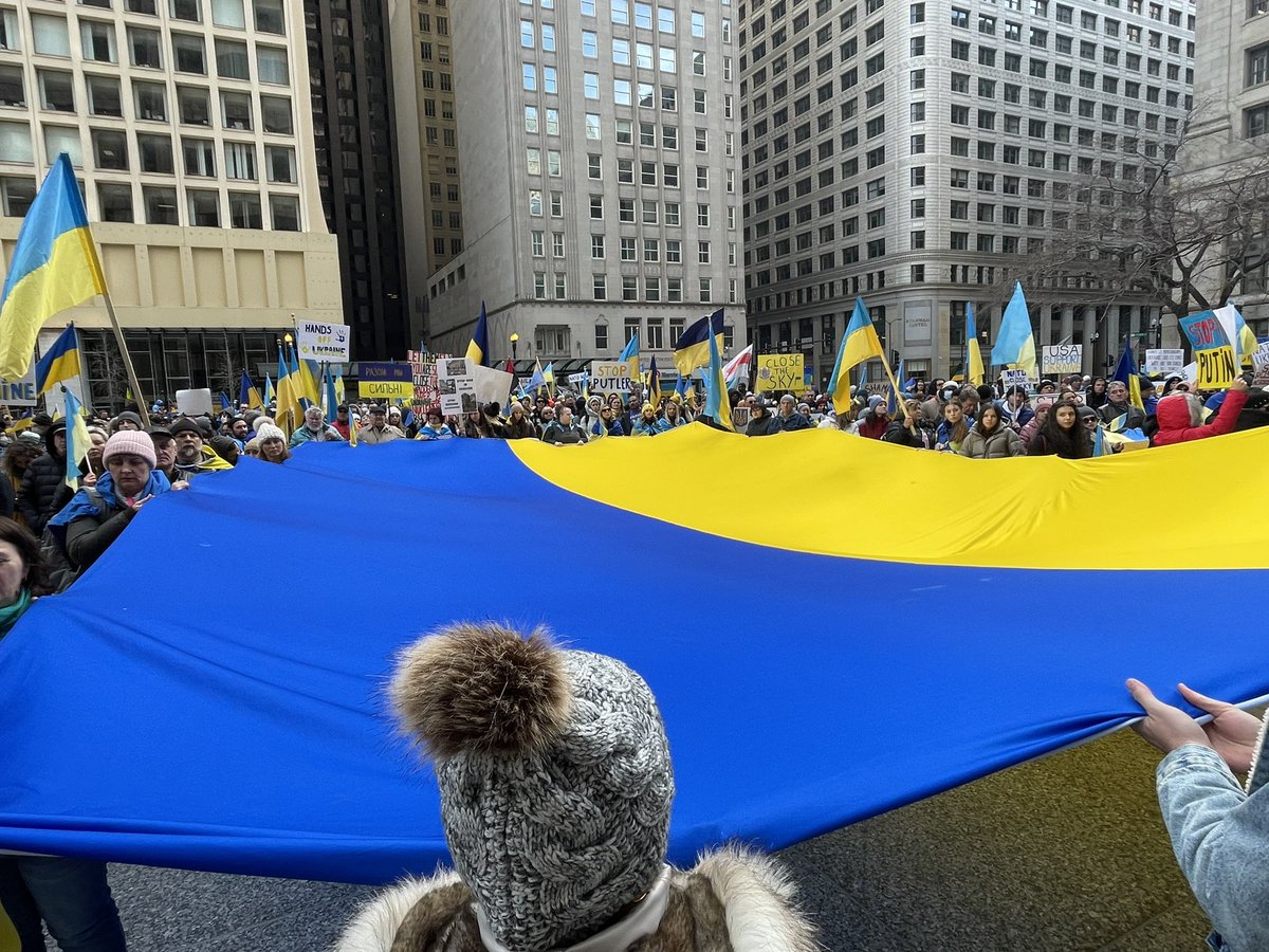 A remarkable showing at Daley Plaza. Generations of Ukranian Americans and supporters call to close Ukranian skies, boycott Russian oil, and to support the Ukranian people