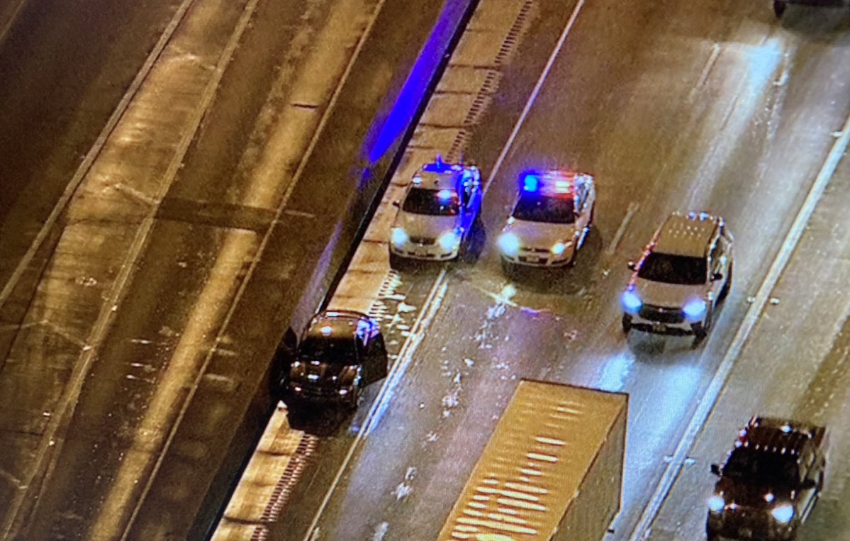 South end of the Inbound Dan Ryan is a mess. There was a shooting Inbound past 71st. State Police & IDOT are currently blocking the 79th St entrance ramp to the Inbound Ryan and the right lane and shoulder past 69th