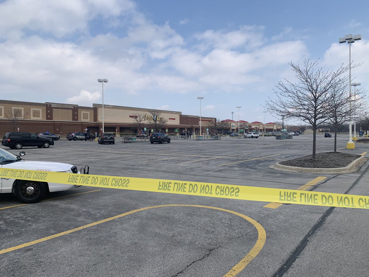 Heavy police presence at the Food 4 Less, near 159th and Central. hear back from Oak Forest police about how many people were shot and if officers were involved