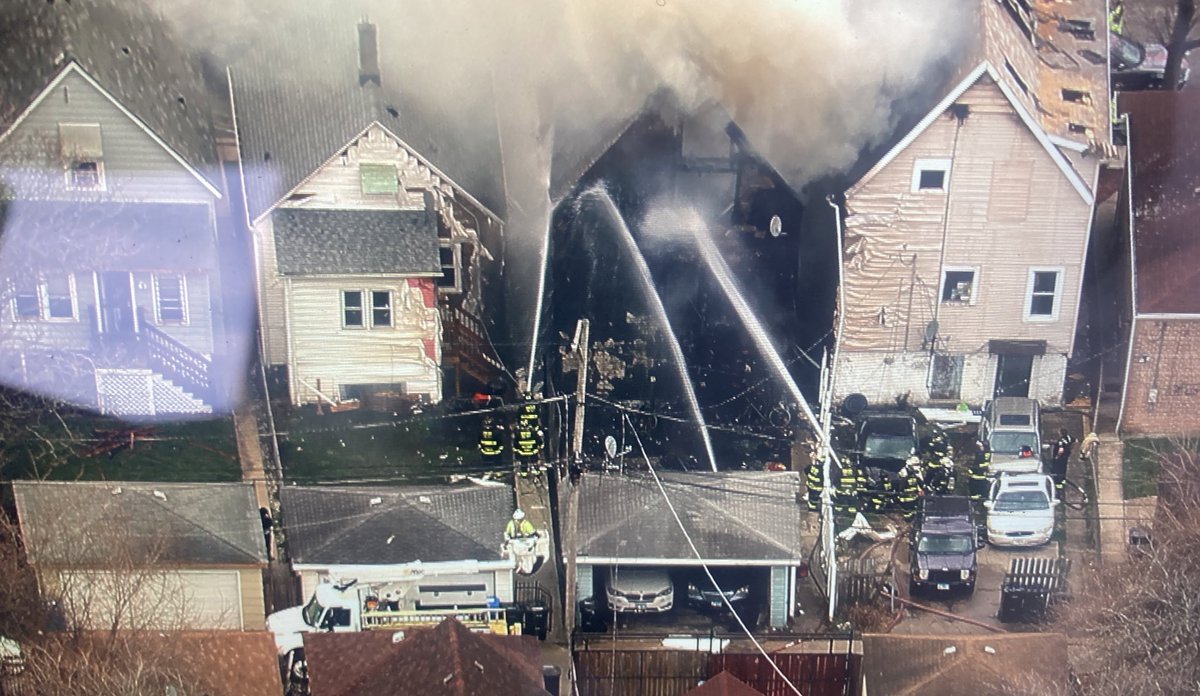 Chicago Lawn - fire has spread to 3 homes on Bell between 67th & 68th