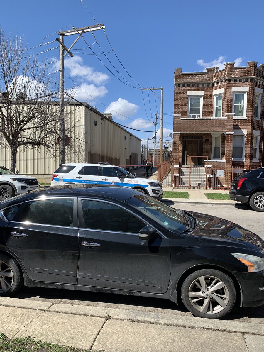 April 14, 2022. Chicago police investigate a homicide of a teen in the 3600 block of West Flournoy, Homan Square neighborhood, West Side. The 14-year-old was found lying in an alleyway with a gunshot to his head 