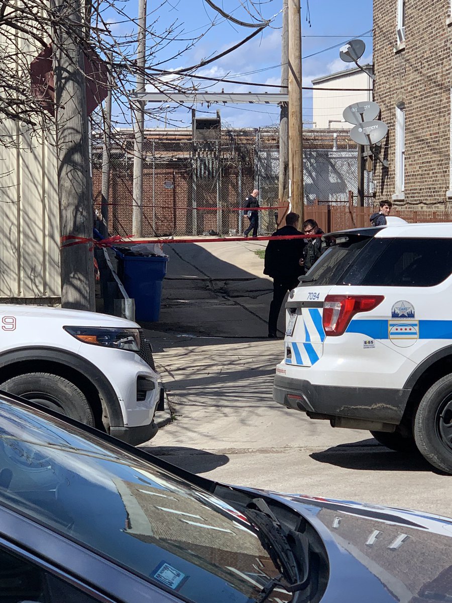 April 14, 2022. Chicago police investigate a homicide of a teen in the 3600 block of West Flournoy, Homan Square neighborhood, West Side. The 14-year-old was found lying in an alleyway with a gunshot to his head 