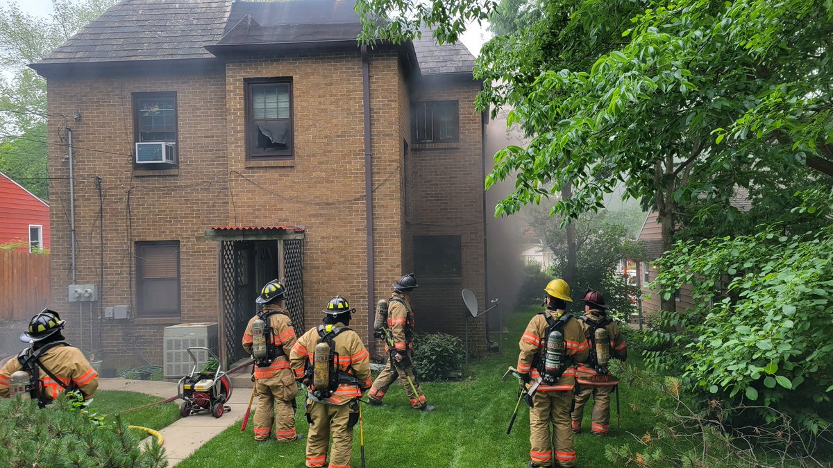 This morning at approximately 10:23 A.M., @RockfordFire responded to a reported structure fire at 700 Joslyn Street.  Initial companies arrived and were able to quickly extinguish a fire located in the basement