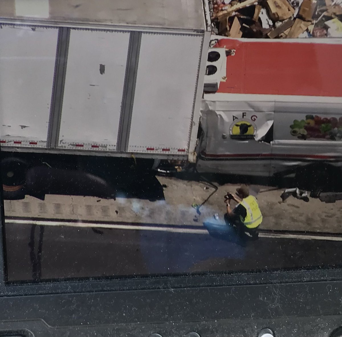 OB 290 Eisenhower is shut down at Harlem Ave due to a fatal crash involving a produce truck into the back of a semi.  There is also debris all over the shoulder of the expressway