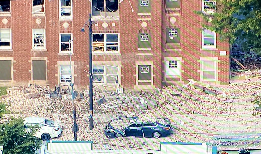 Chicago's west side. Emergency crews on scene of a reported building explosion