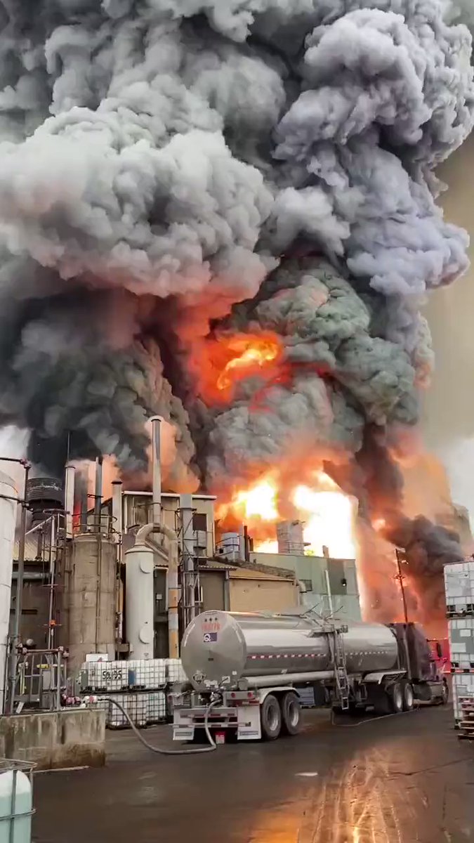 Massive Fire at LaSalle Chemical Plant in Illinois; Emergency Crews on Scene