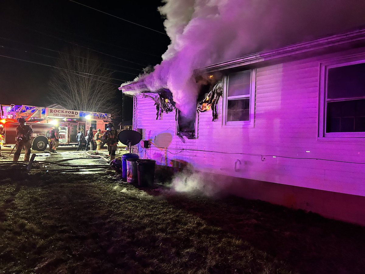 At 5:35 this morning units responded to the 3700 block of Preston St. for a residential structure fire.  One occupant was transported to a local hospital for minor injuries.  The @RedCrossIL is assisting the displaced occupants