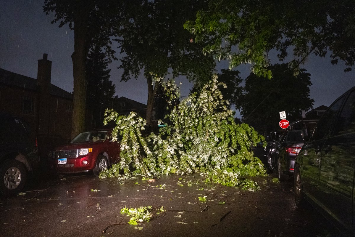 More than 10 tornadoes reported in stormy Chicago night and including twisters near both airports