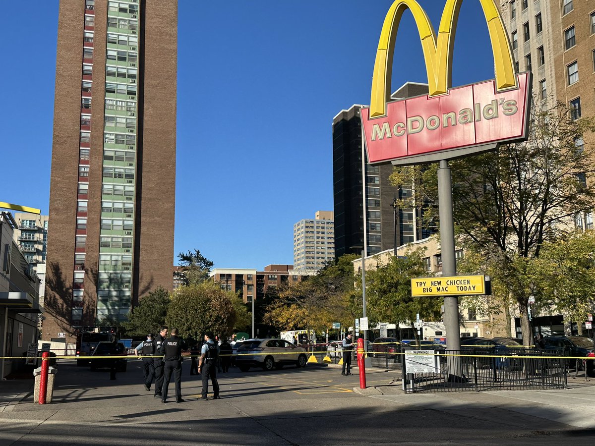 Reports of person shot in the head in McDonald’s Parking Lot at Wilson & Sheridan in Chicago.  CFD seen doing chest compressions on victim, might be deceased.  Ambulance did leave at 4:18pm with lights & siren. At leas 