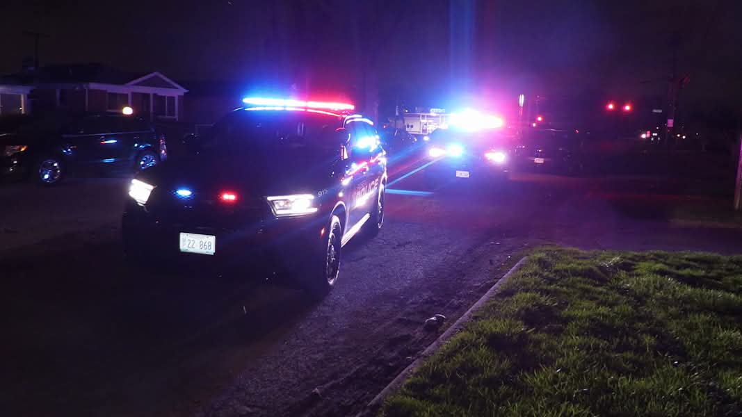 Midlothian Illinois Police Department & Posen Police Department. One Suspect Captured With a Handgun After a Short Foot Chase after Bailing Out of a Stolen Vehicle in Harvey 300 Block of 150th Street. All Officers are OK. 