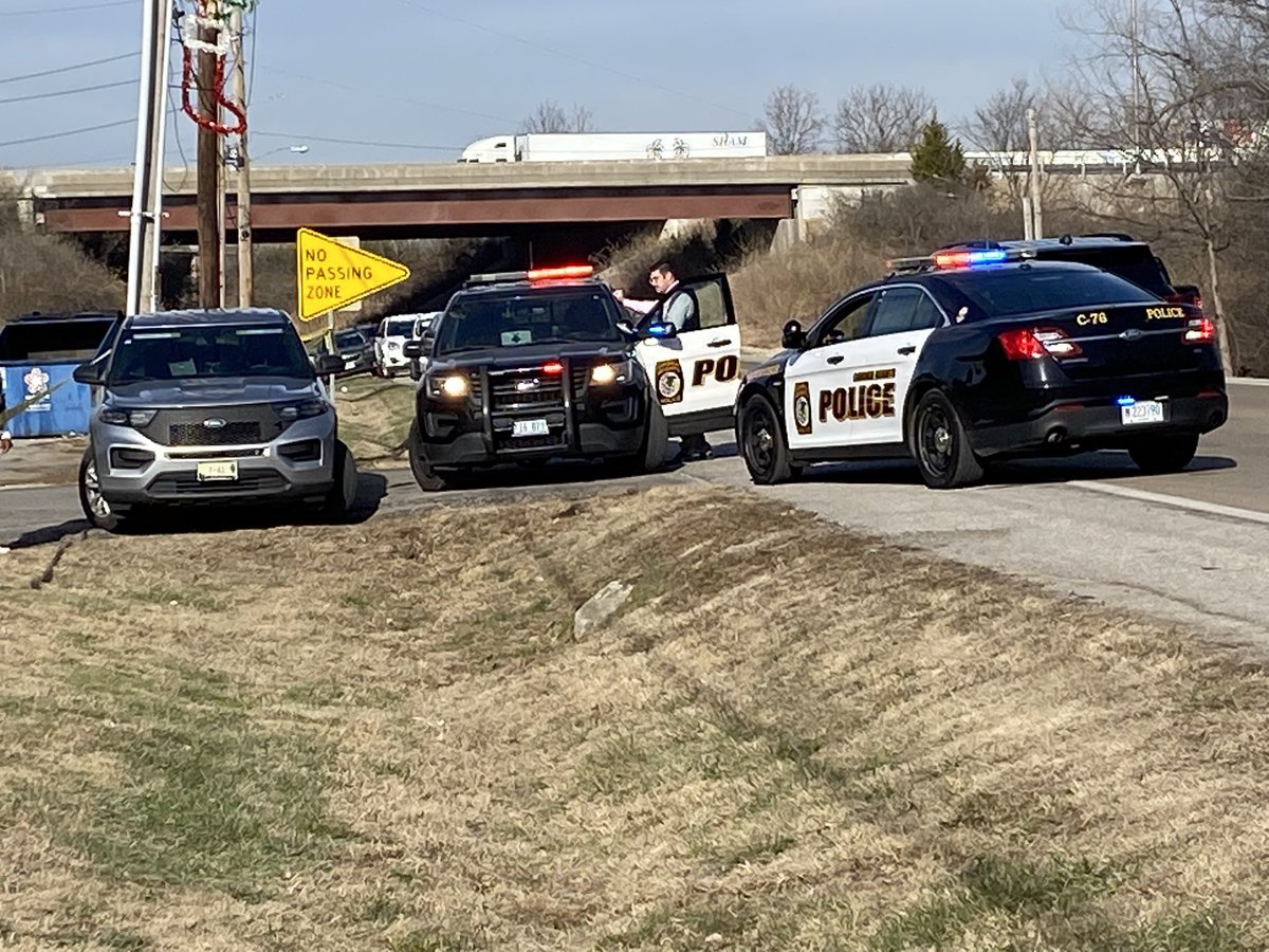 Cahokia Heights, Illinois. Police have confirmed that two people were shot, including one juvenile, at an apartment complex in the 200 block of Miller Court.Officers were called to the scene around 10 a.m. Wednesday 