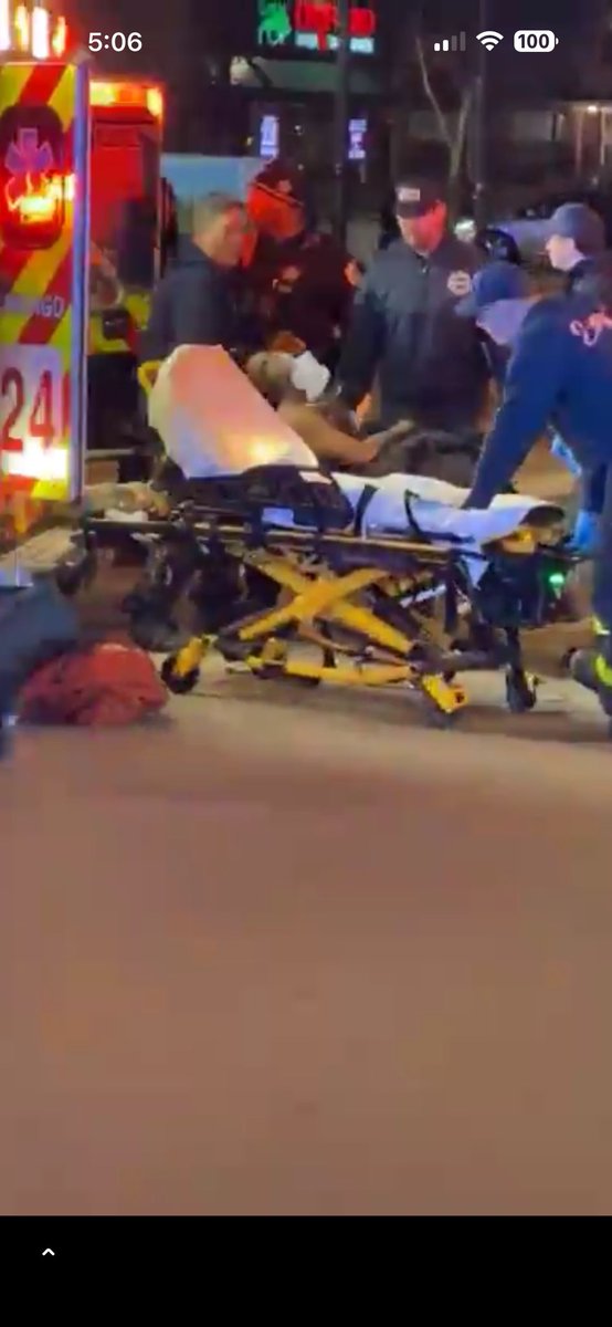 Chicago Police are investigating a shooting that left 2 ppl seriously wounded at a CTA Redline Station on the South Side. 