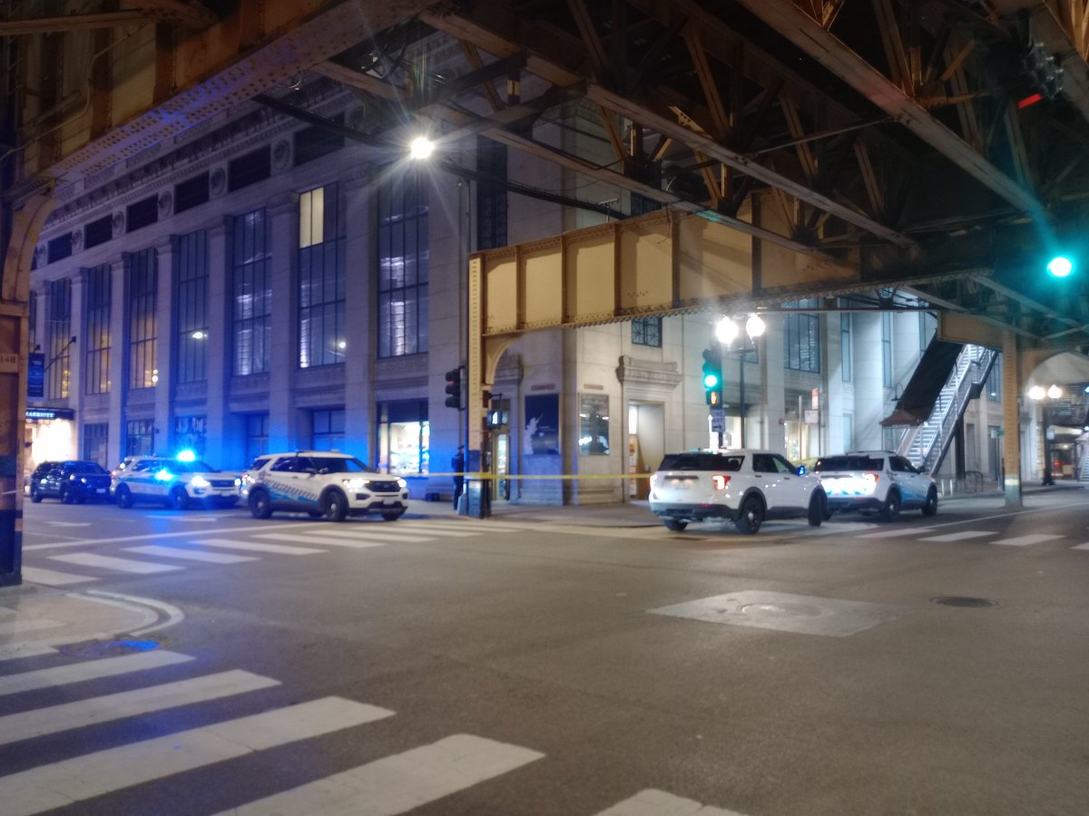 Chicago St Patty's Weekend shooting Adams and Wells   Person Shot Downtown Chicago during St Patty's Day weekend at the 7-Eleven Adams and Wells . shot in the stomach and the back  
