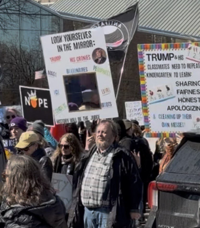 Chicago politicians security detail at the No Kings Rally. Surrounded by Antifa and Social Democratic Party of Germany Flags
