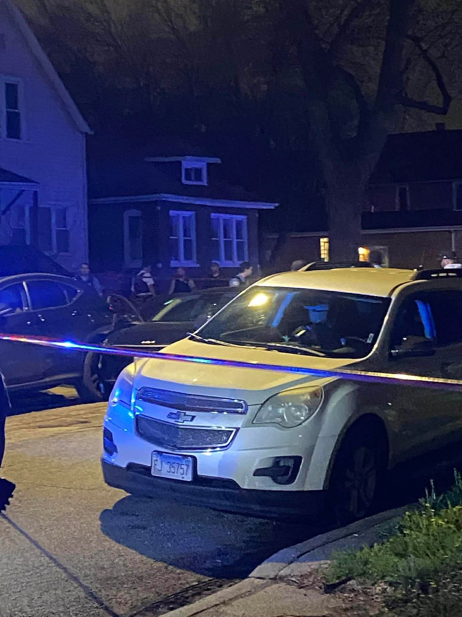 87th & Union MALE SHOT & KILLED Chicago Police are investigating a deadly shooting on the southside tonight. The shooting occurred around 9:16pm, CPD responded to calls of a person shot. When they arrived, they found a 44-yr-old male inside a car with a Gsw to the eye