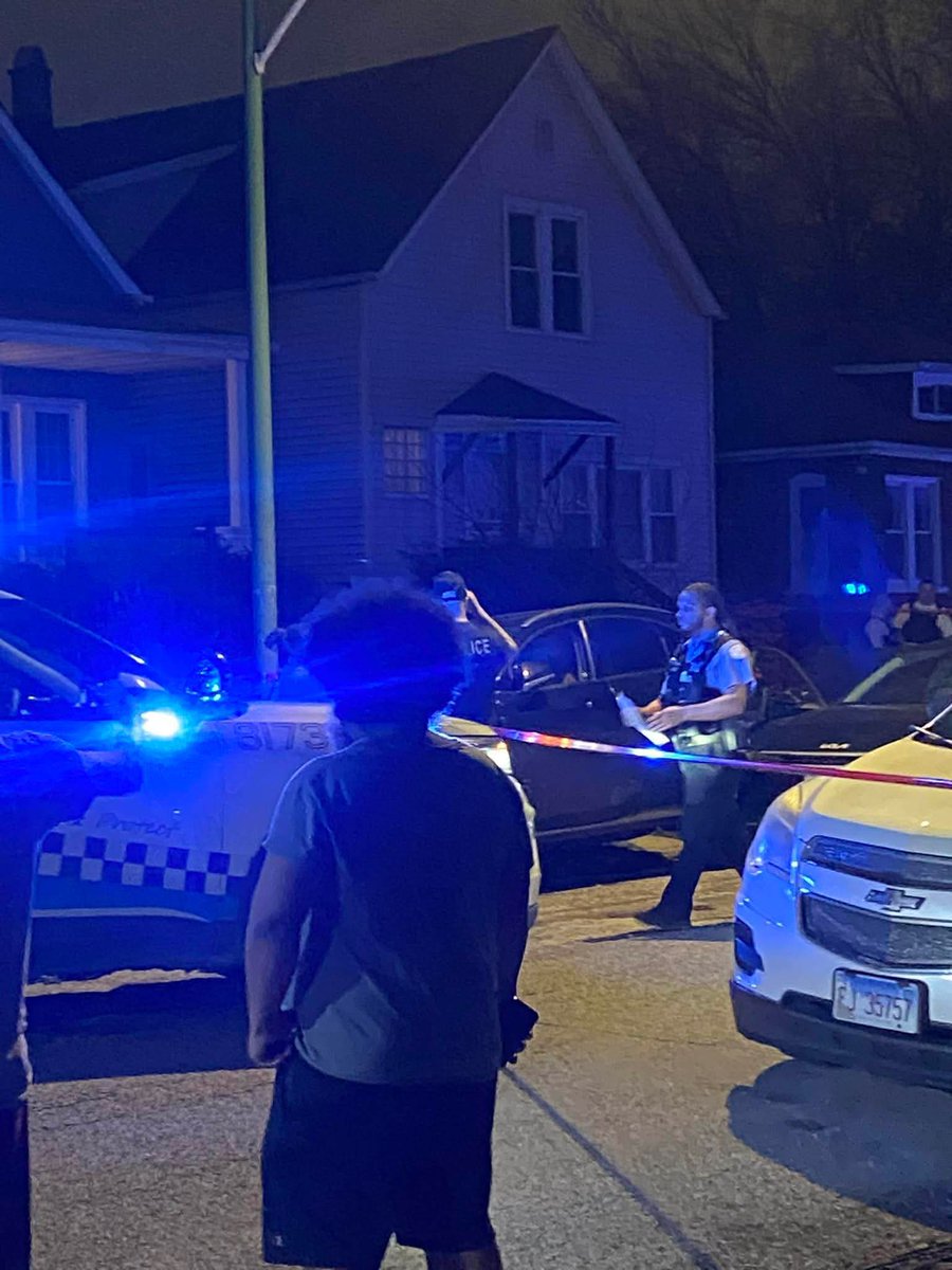 87th & Union MALE SHOT & KILLED Chicago Police are investigating a deadly shooting on the southside tonight. The shooting occurred around 9:16pm, CPD responded to calls of a person shot. When they arrived, they found a 44-yr-old male inside a car with a Gsw to the eye 