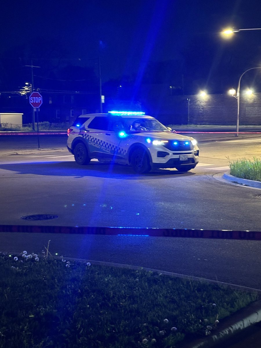 100th & Oglesby TEEN SHOT Chicago Police are investigating a shooting that left a teenage boy wounded in Jeffery Manor tonight.  