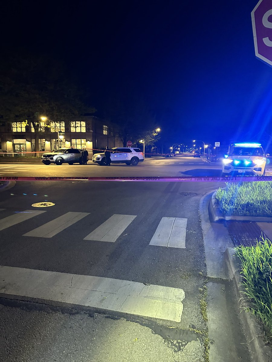 100th & Oglesby TEEN SHOT Chicago Police are investigating a shooting that left a teenage boy wounded in Jeffery Manor tonight.  