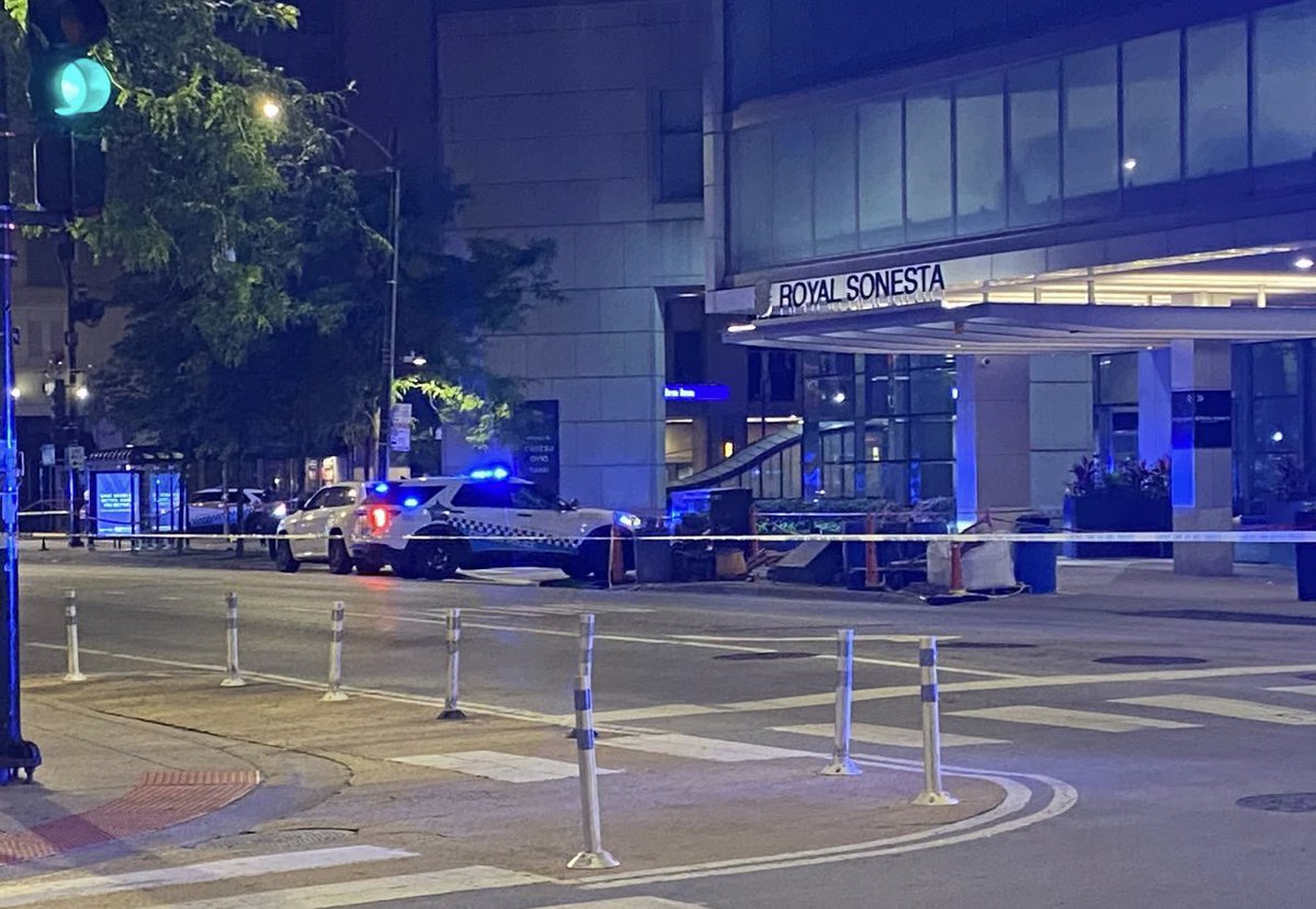 State & Illinois 2 PPL SHOT, 1 KILLED Chicago Police are investigating a double shooting that left a man dead Downtown overnight. The shooting occurred around 3:20am, officers responded to calls of shots fired and 2 ppl shot. 