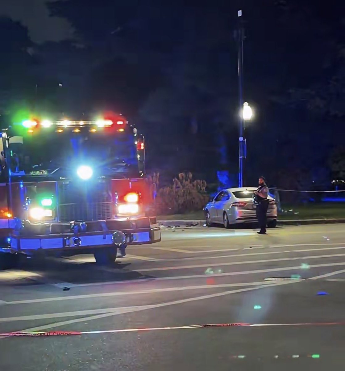 54th & S. Shore Dr.  2 PPL SHOT, 1 KILLED Chicago Police are investigating a deadly shooting that left a male dead and a female wounded in Hyde Park late last night. The shooting occurred around 11:12pm, CPD & UofC PD responded to calls of 2 ppl shot and a car55th & S. Shore Dr.