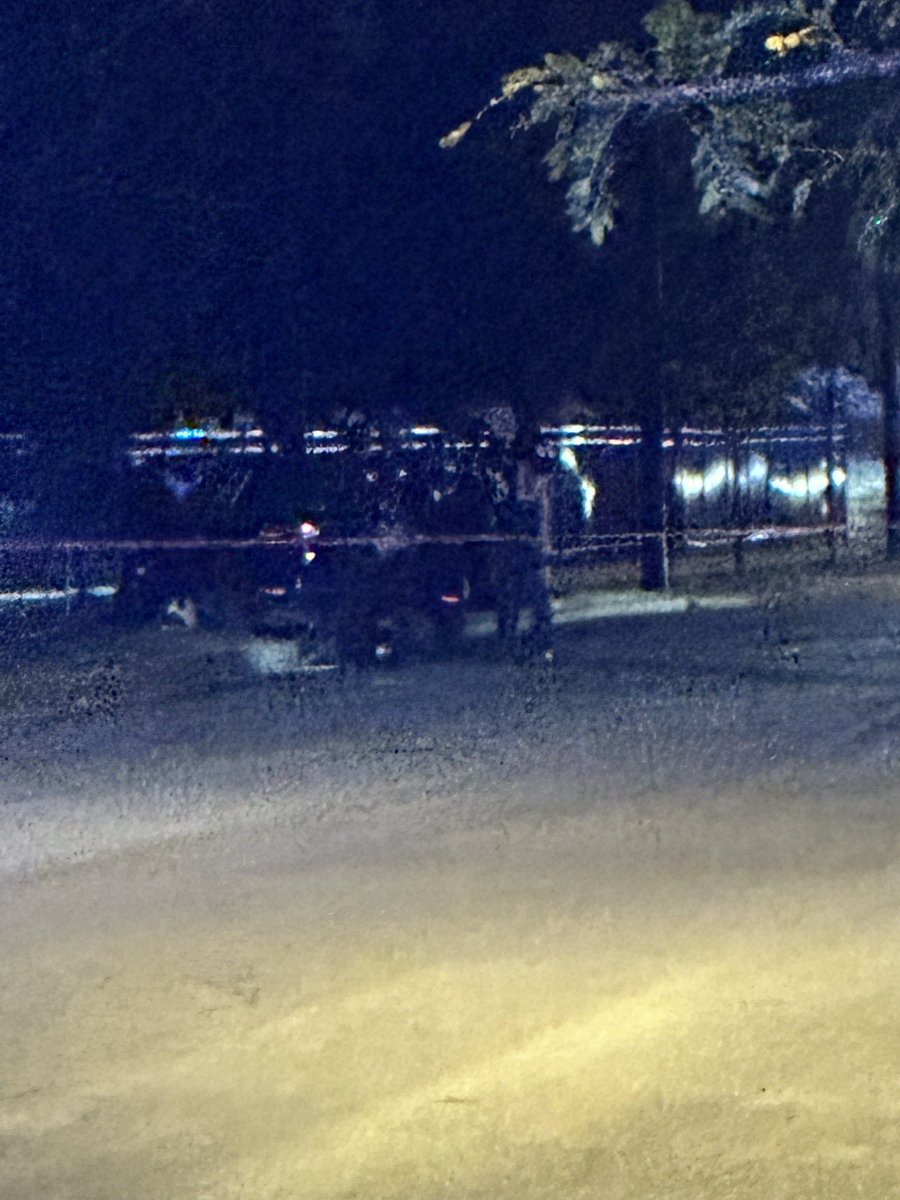 104th & Michigan  2 FEMALES SHOT, 1 KILLED Chicago Police are investigating a double shooting that left a 2 females shot, 1 dead overnight in Roseland. The shooting occurred around 12:49am, officers responded to calls of 2 ppl shot and a car crash. 