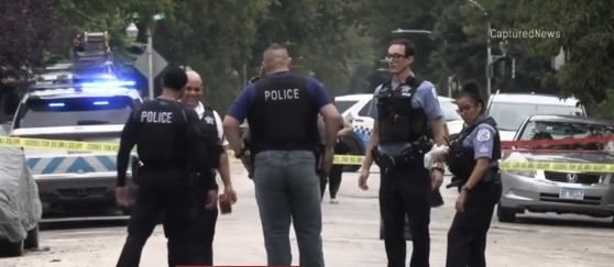 Lake & Pine MASS SHOOTING  4 PPL SHOT Chicago Police are investigating a Mass Shooting that left 4 ppl wounded, 2 critically. The shooting occurred around 9:37am, officers responded to calls of shots fired and several ppl shot.  