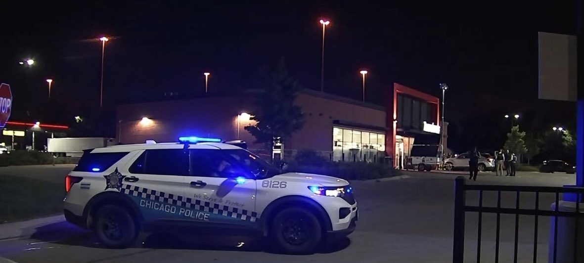 3400 S. California DEADLY GAS STATION ROBBERY Chicago Police are investigating a deadly shooting that occurred inside a gas station during a robbery overnight.  