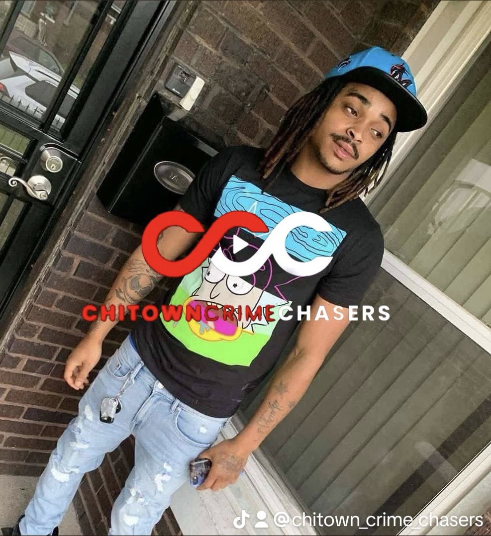 32-yr-old Antonio Hollis Jr. has been identified by the Cook County M.E. As the male shot & killed in a triple shooting over the weekend. 