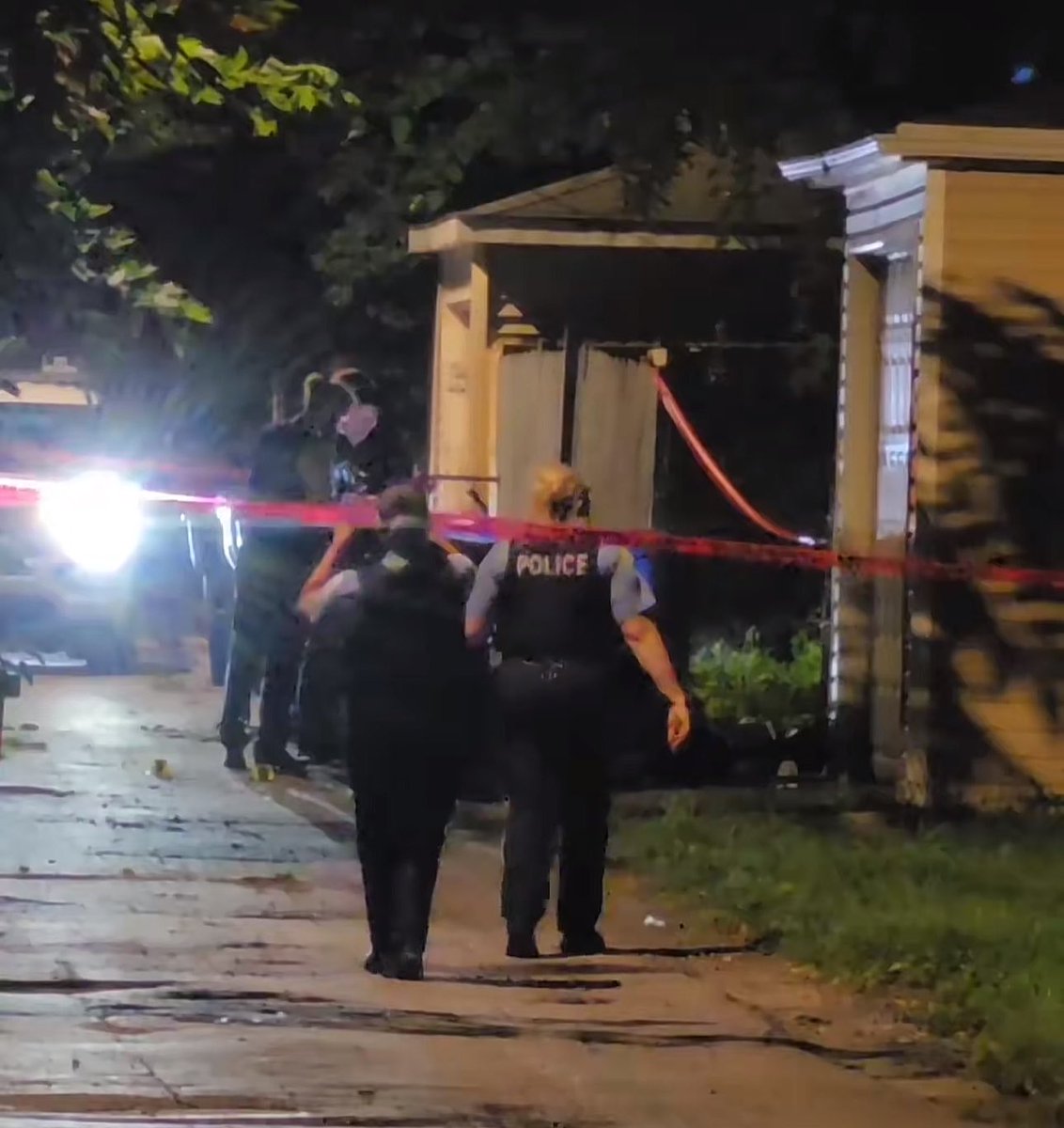 65th & Bishop/Laflin MALE SHOT & KILLED Chicago Police are investigating a deadly shooting the left a male dead in an alley in Englewood overnight.