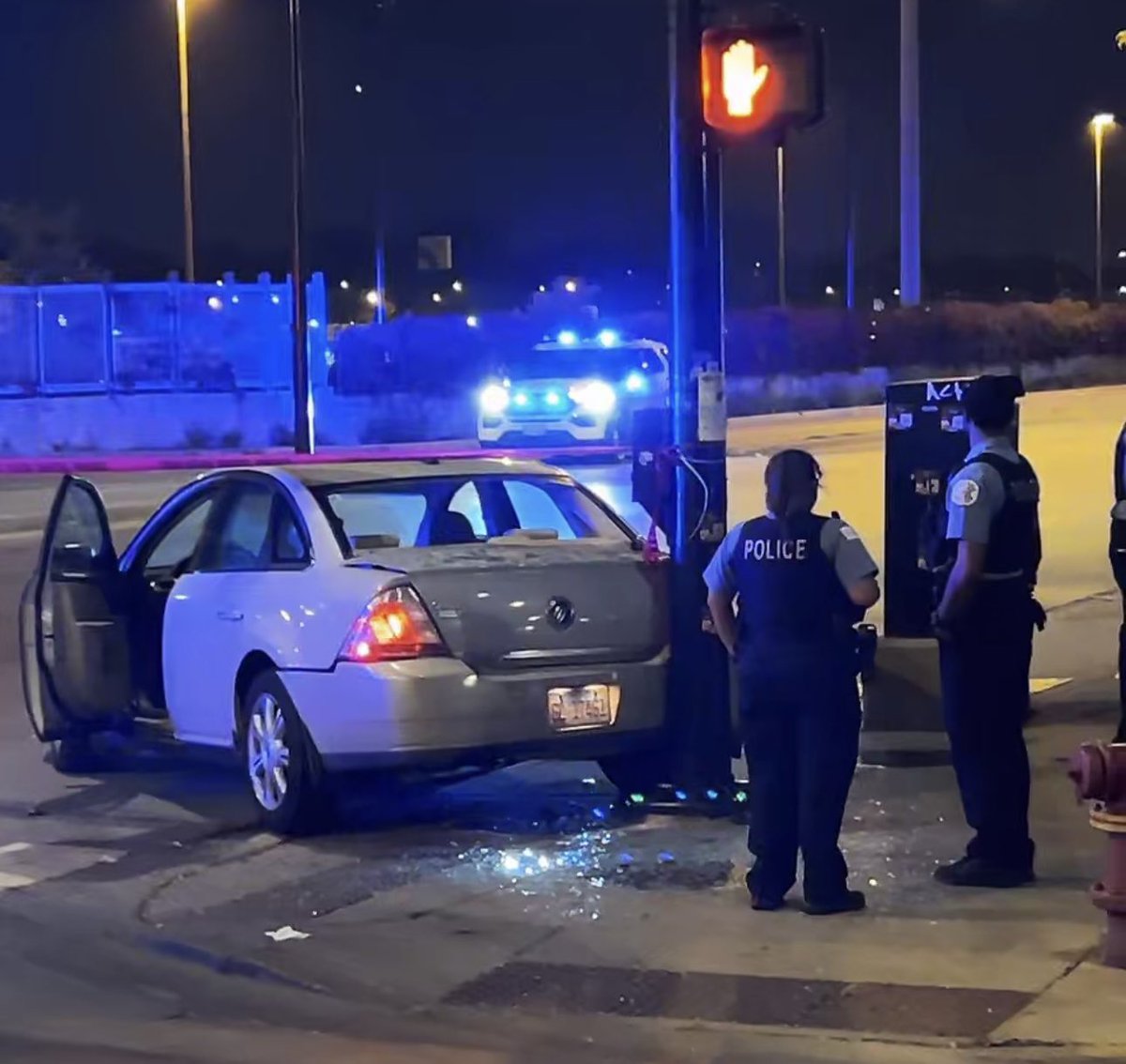 69th & Lafayette MALE SHOT Chicago Police are investigating a shooting that left a male critically wounded next to the CTA Redline 69th st. Station. 